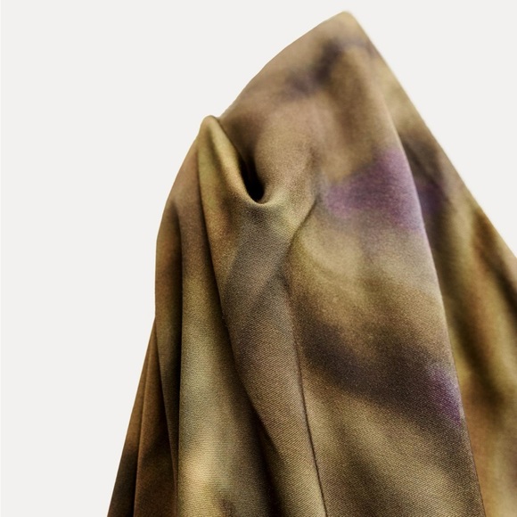 Zara limited edition printed asymmetric satin midi dress - Picture 5 of 7